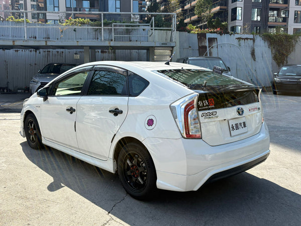 Toyota Prius 2015