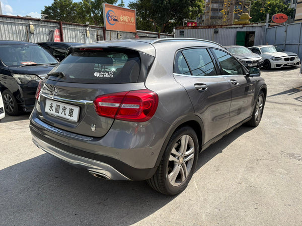 M.Benz GLA200 2015