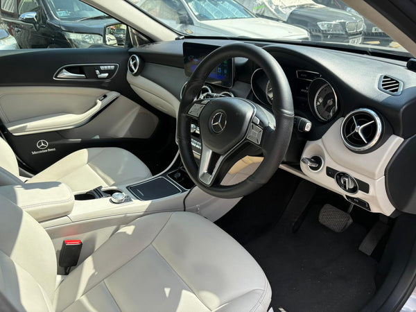 M.Benz GLA200 2015