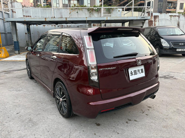 Honda STREAM 1.8 RSZ 2013