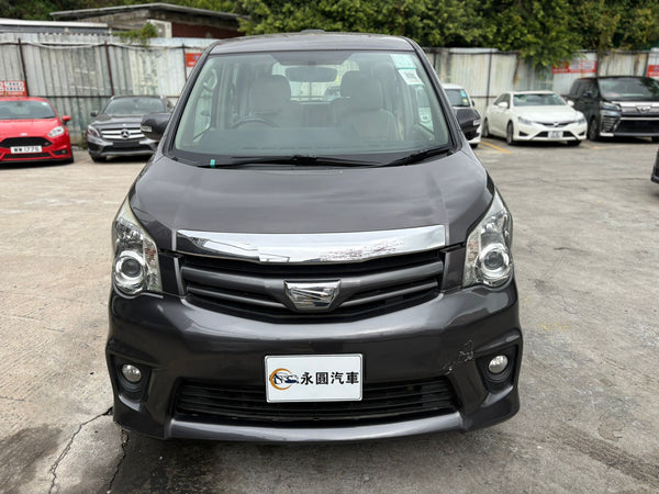 2015 Toyota Noah 70