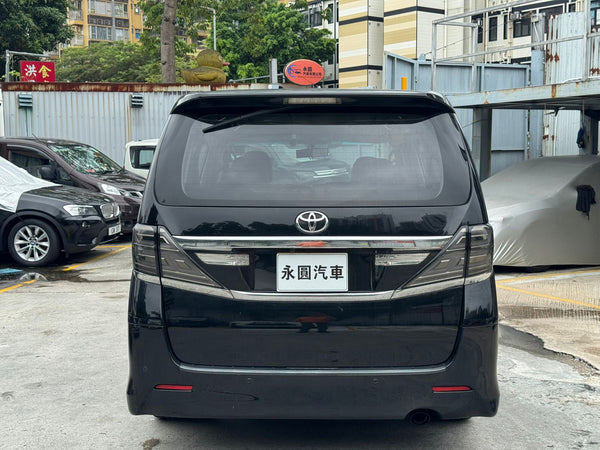 TOYOTA ALPHARD 2012