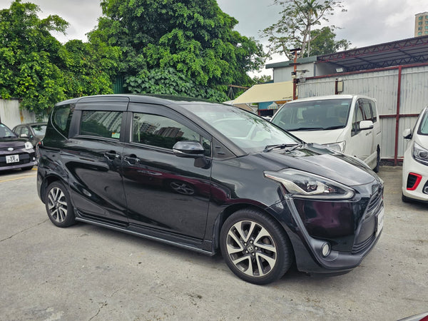 Toyota Sienta 2015