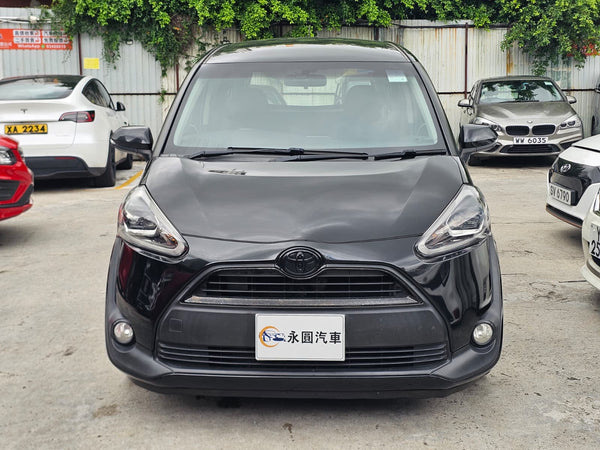 Toyota Sienta 2015