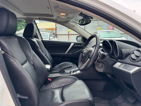 Mazda Mazda 3 2013