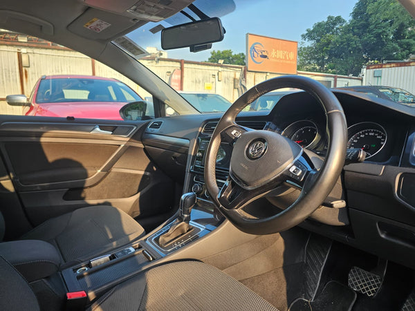 VOLKSWAGEN NEW GOLF 230 TSI MATCH 2018