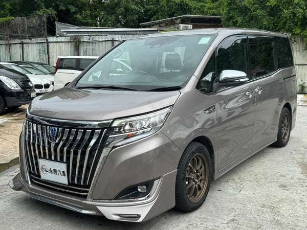 Toyota Esquire 2017