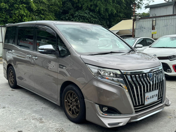 Toyota Esquire 2017