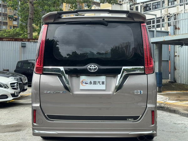 Toyota Esquire 2017
