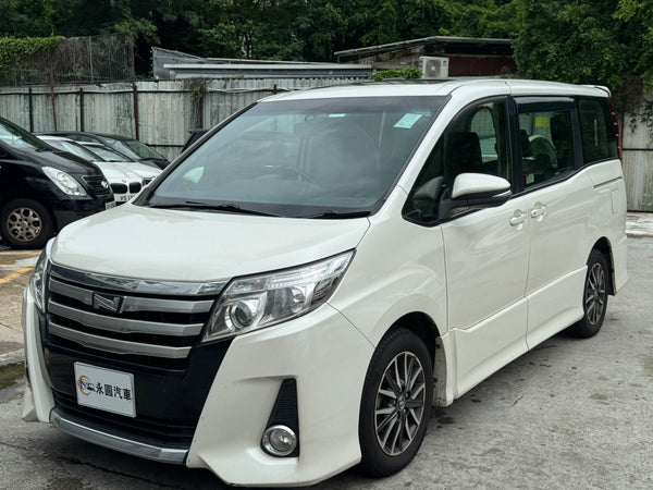 Toyota Noah 2016