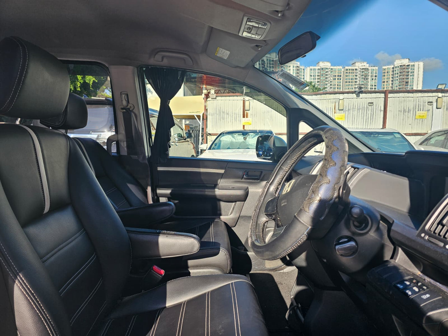 HONDA STEPWGN SPADA S 2011