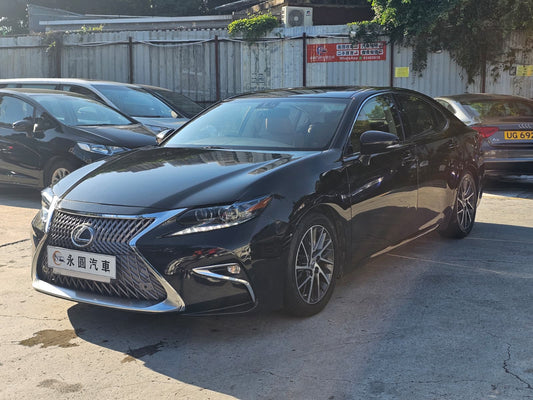 Lexus ES300h 2016