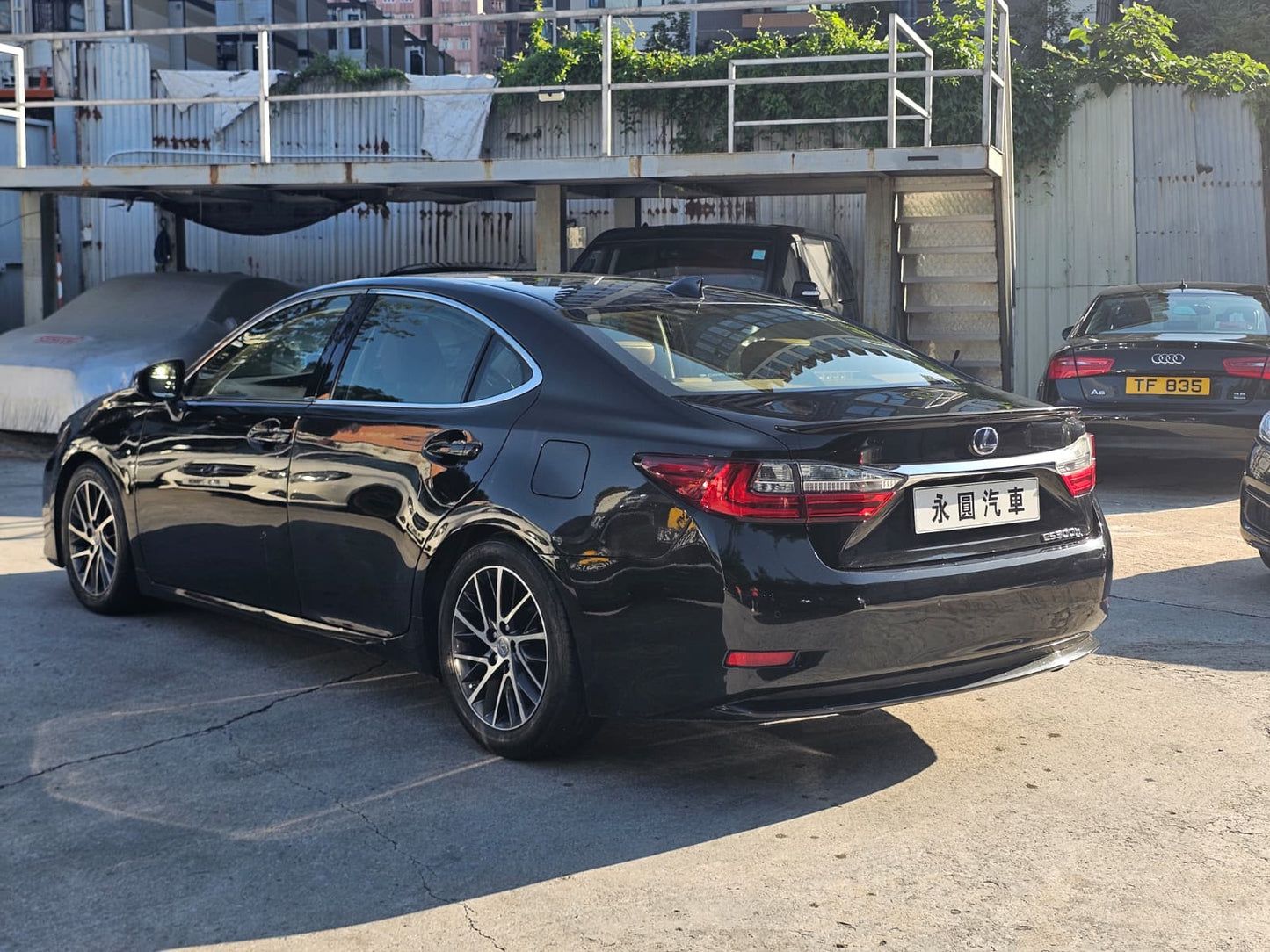 Lexus ES300h 2016