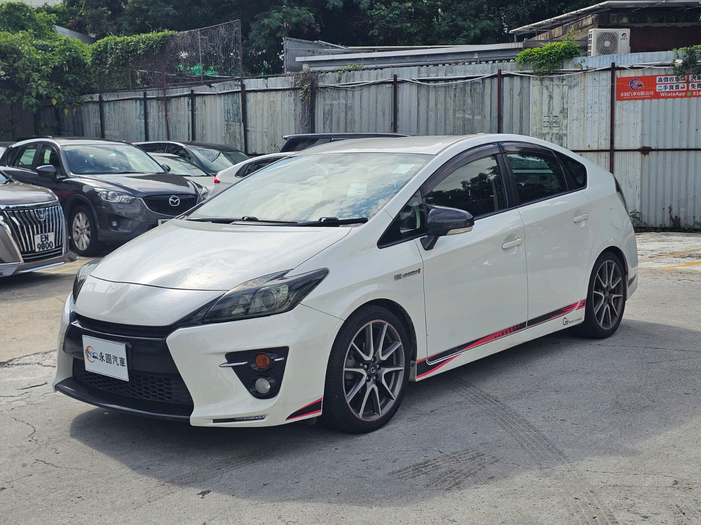 TOYOTA PRIUS GS 2012
