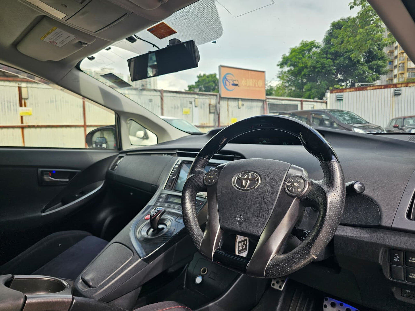 TOYOTA PRIUS GS 2012