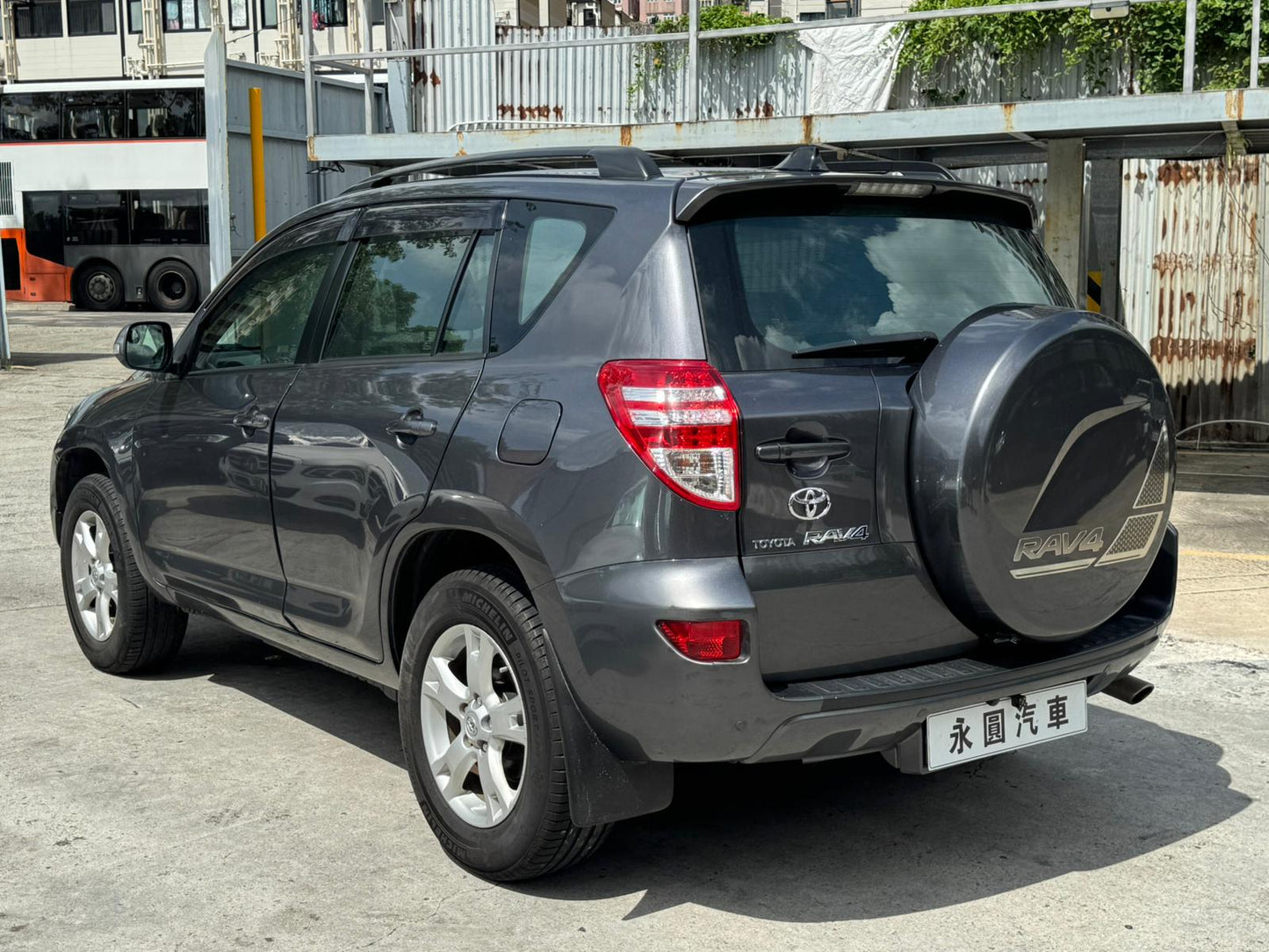 TOYOTA RAV4 2009