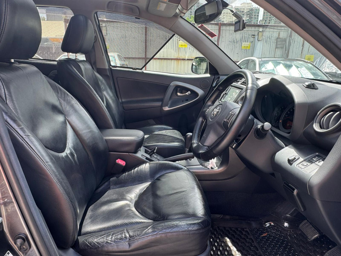 TOYOTA RAV4 2009