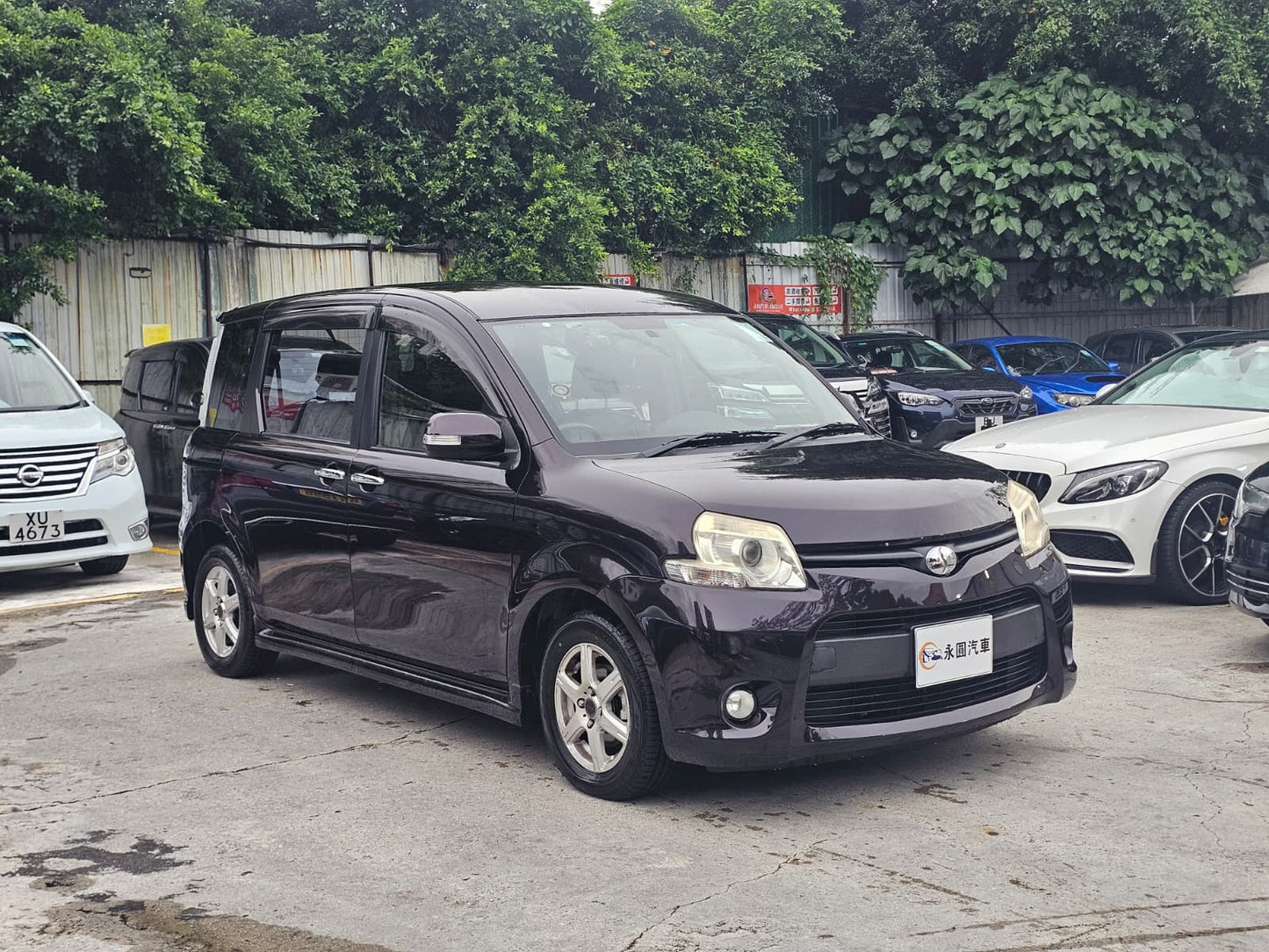 Toyota Sienta 2011