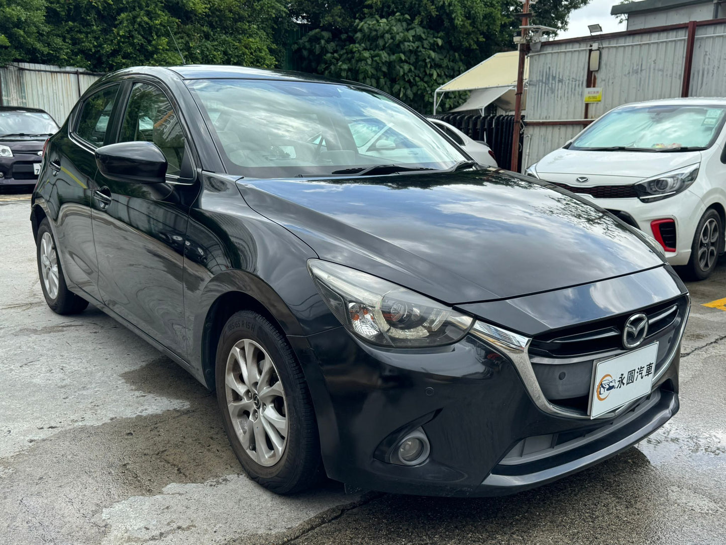 Mazda Mazda2 2015
