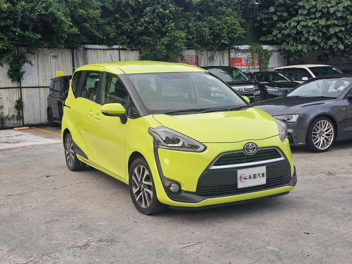 TOYOTA SIENTA 2015