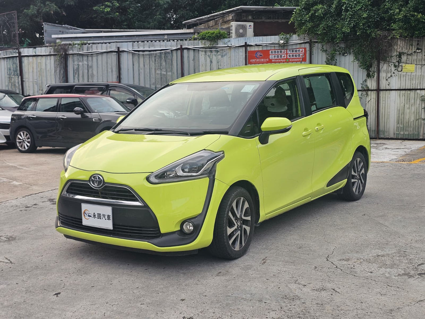 TOYOTA SIENTA 2015