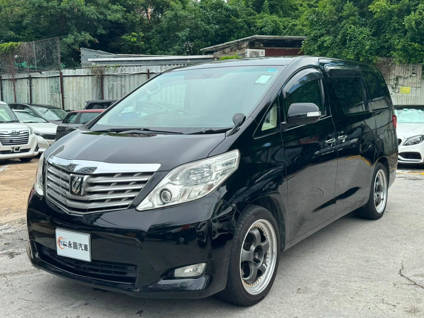 Toyota Alphard 2009