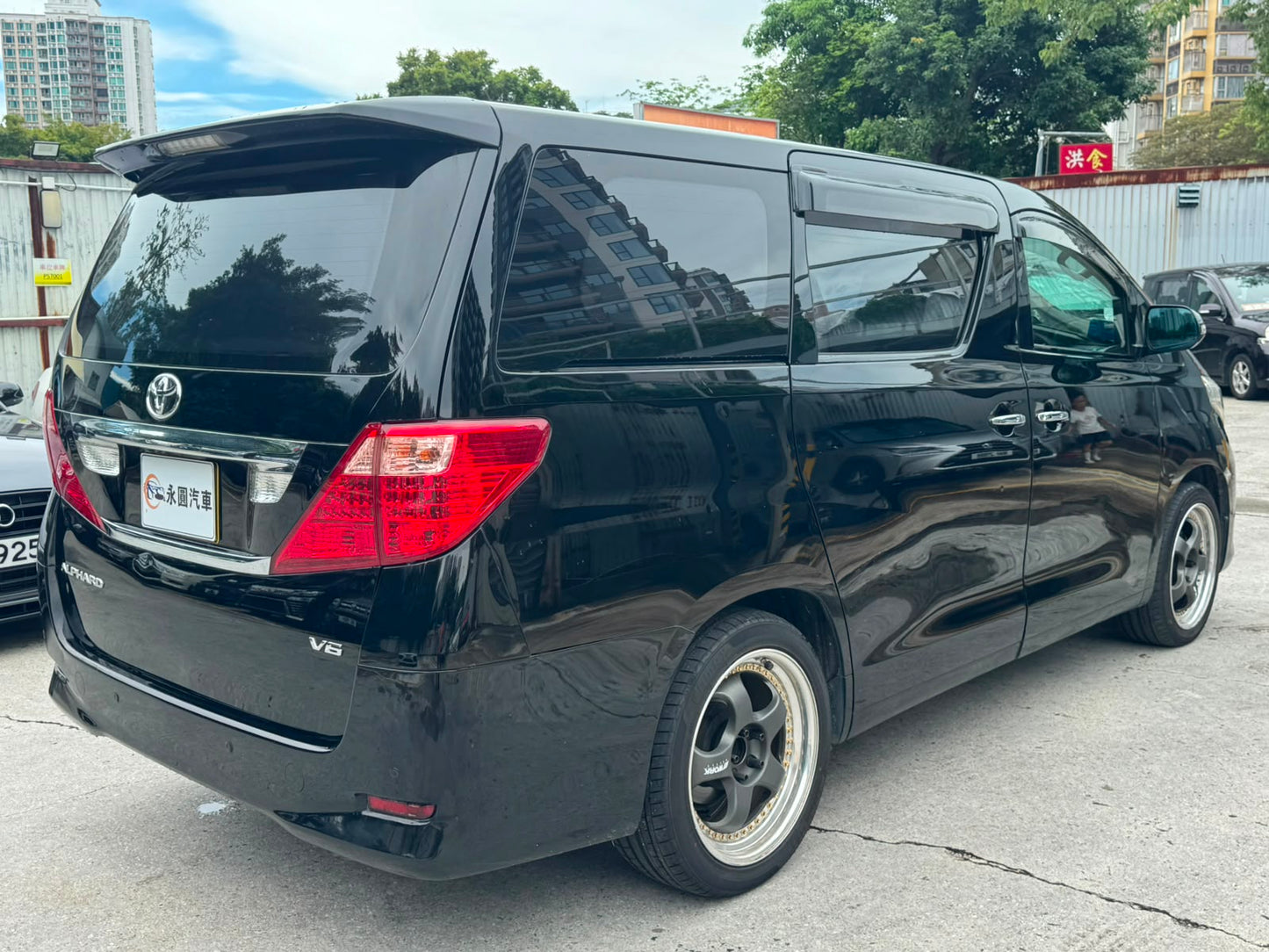 Toyota Alphard 2009