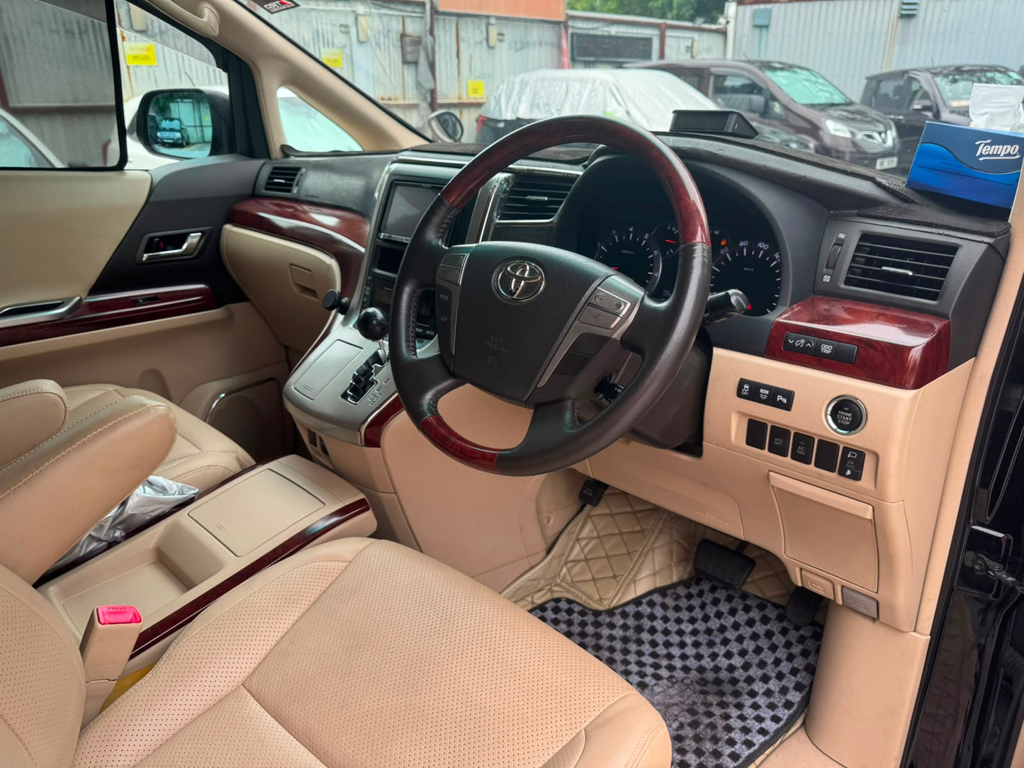 Toyota Alphard 2009