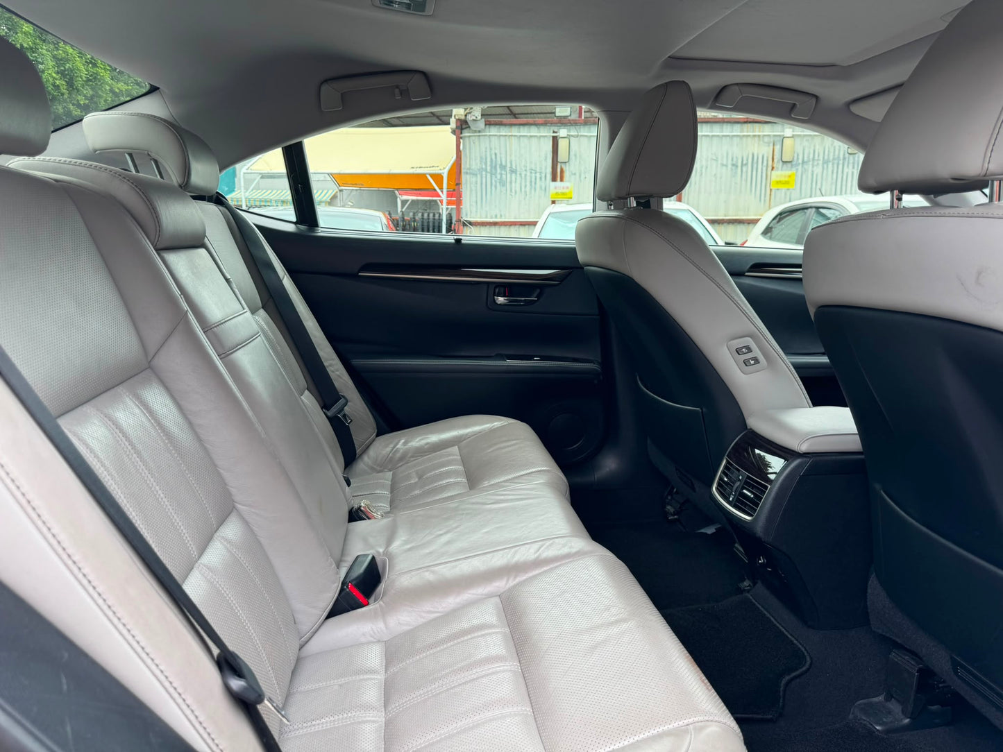Lexus Es300h 2015