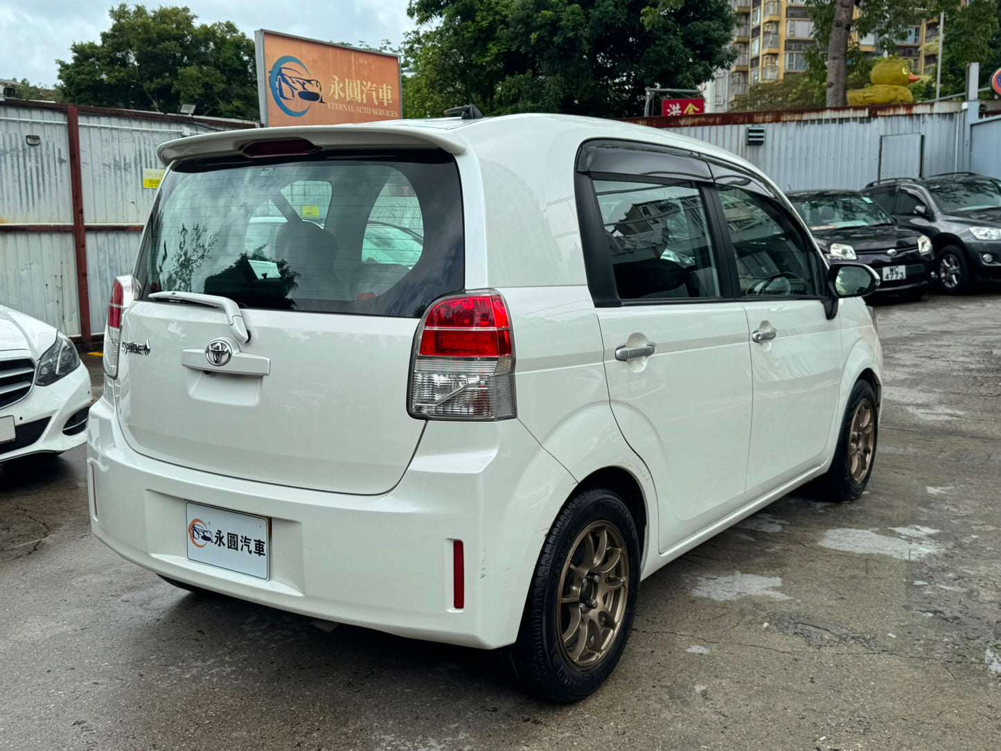 Toyota Spade 2015