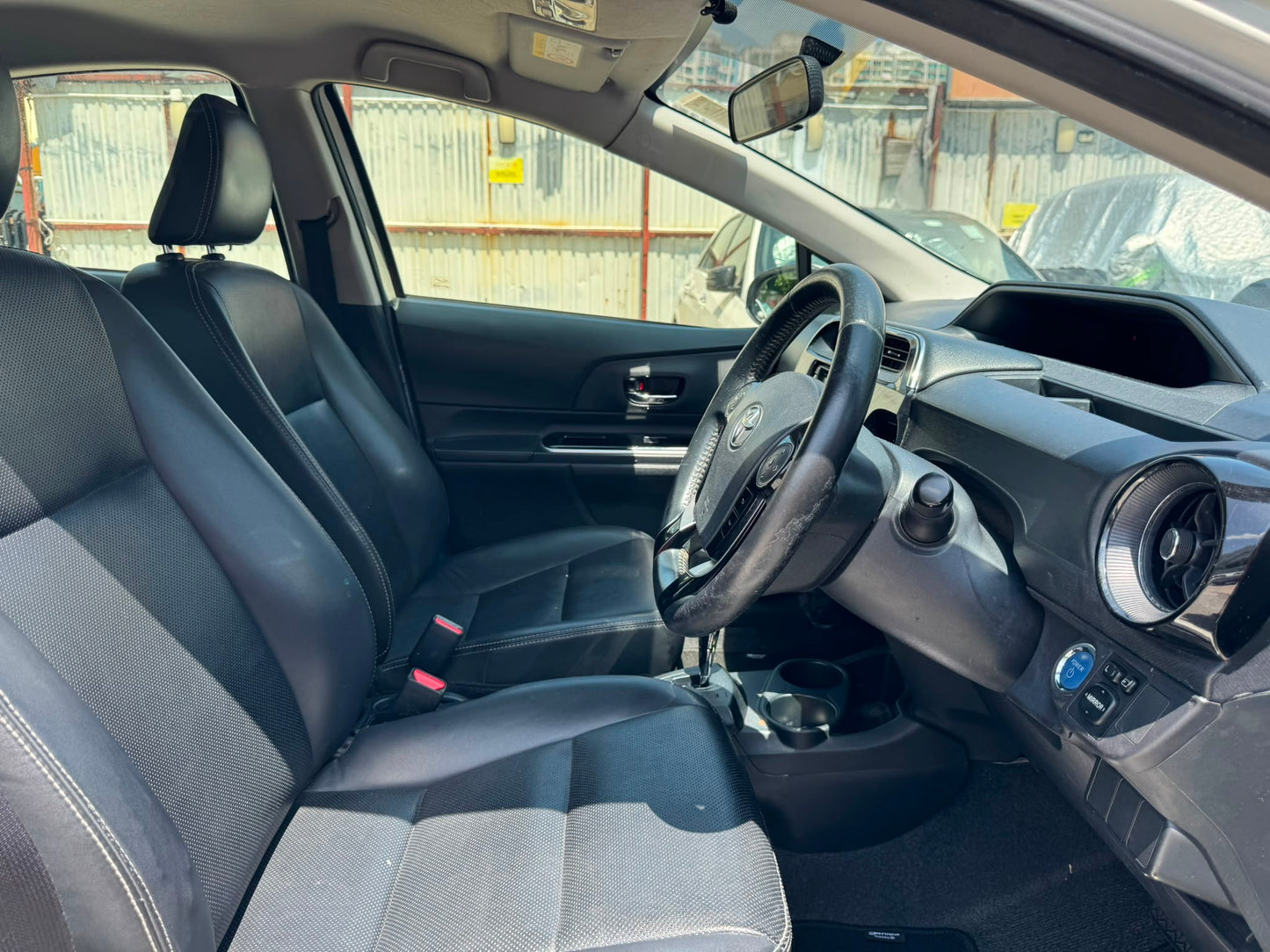 TOYOTA PRIUS C 2018