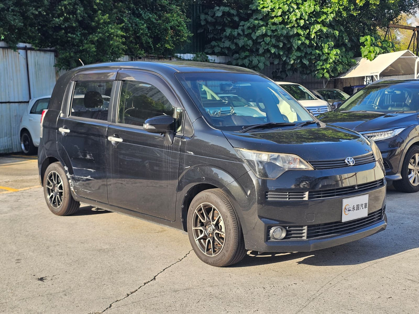 Toyota Spade 2013