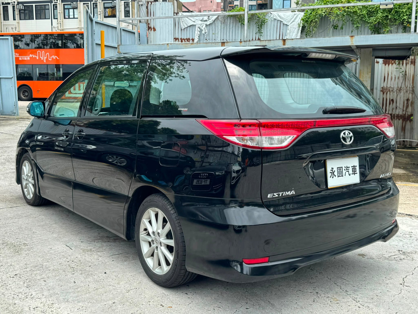 TOYOTA ESTIMAS AERAS 2009