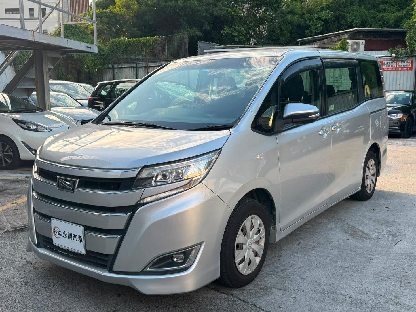 Toyota Noah 2019