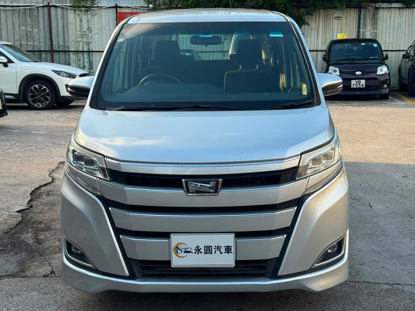 Toyota Noah 2019