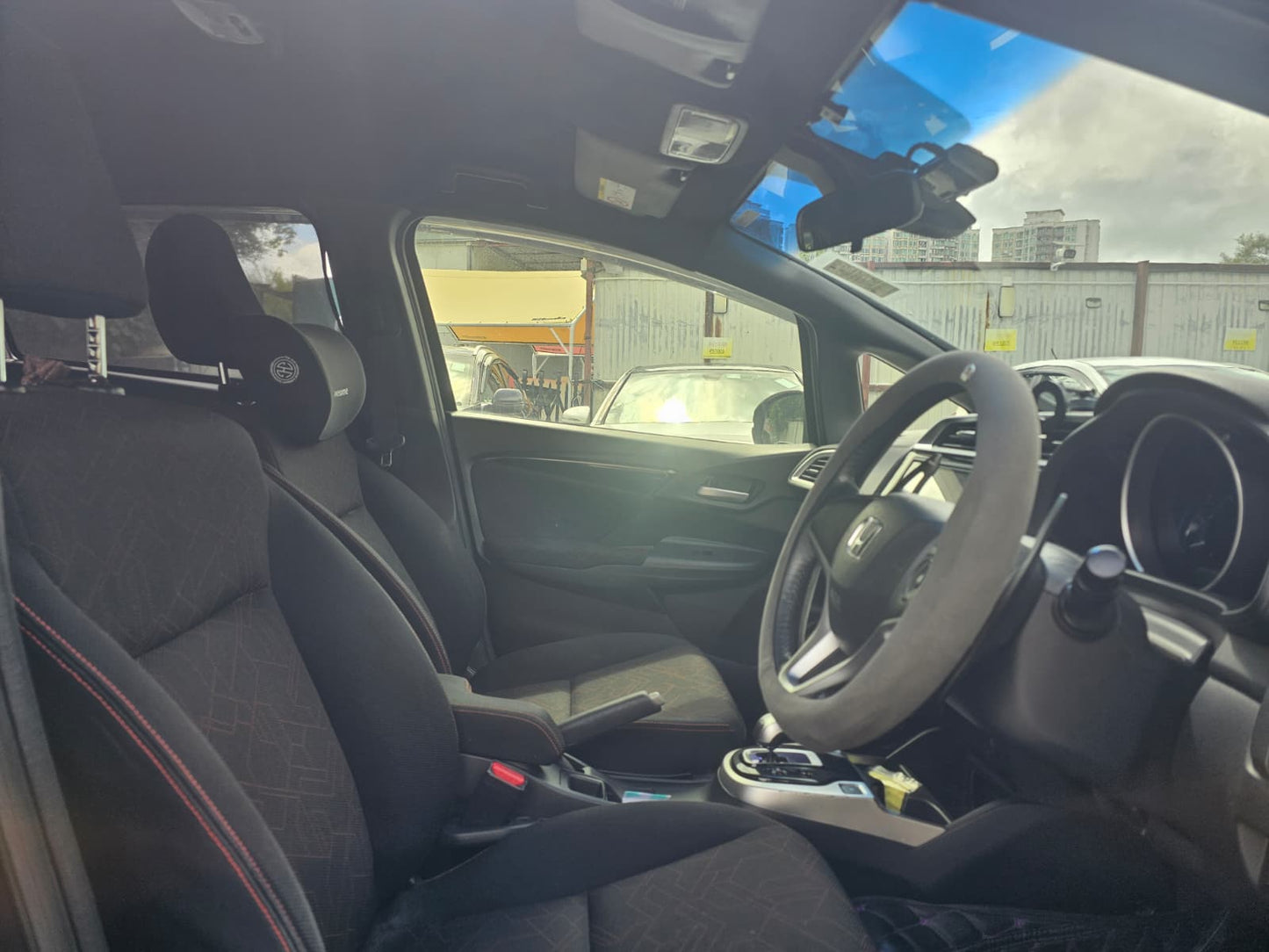 Honda Fit Hybrid 2015