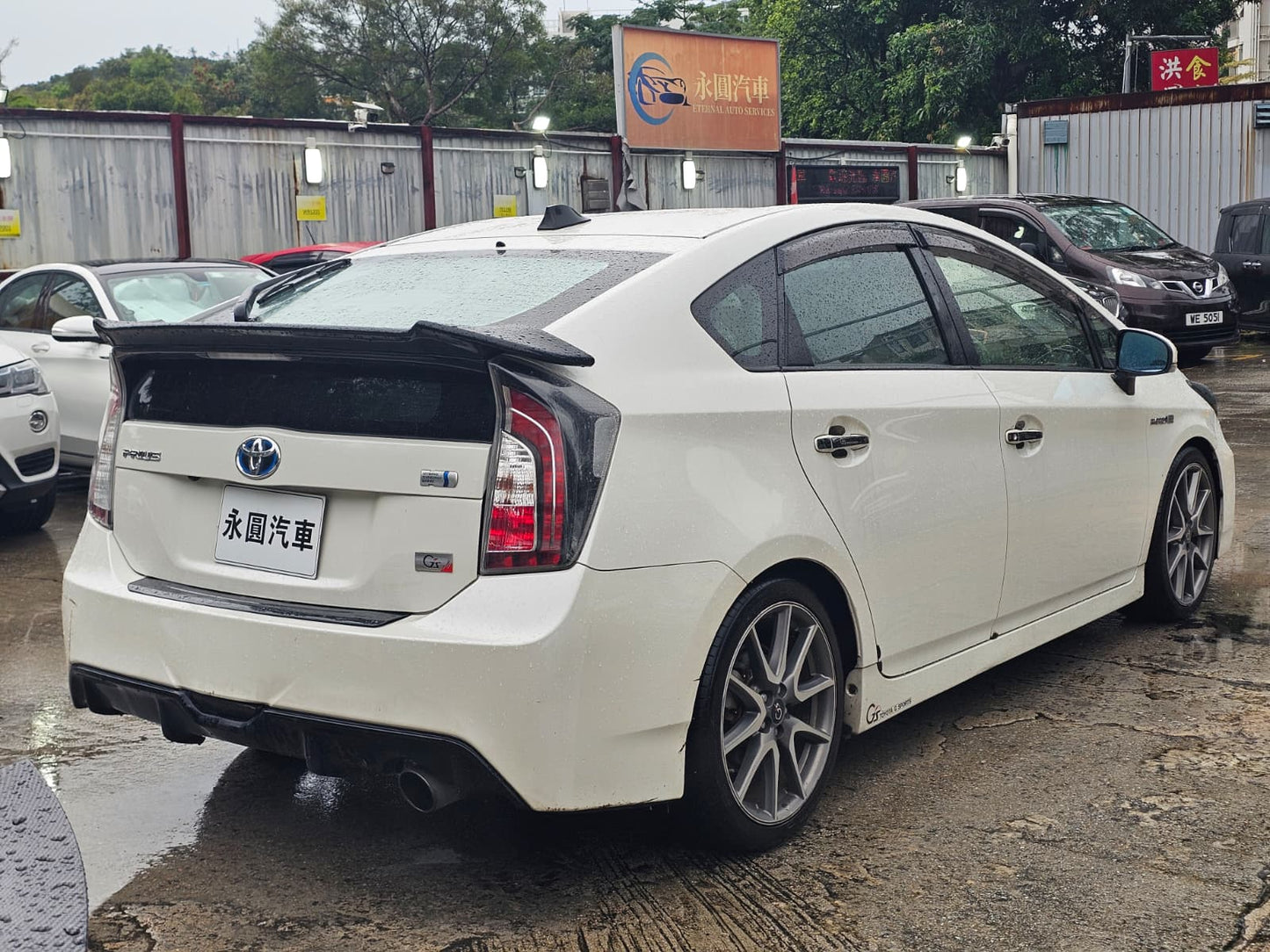 TOYOTA PRIUS HYBRID GS 2012