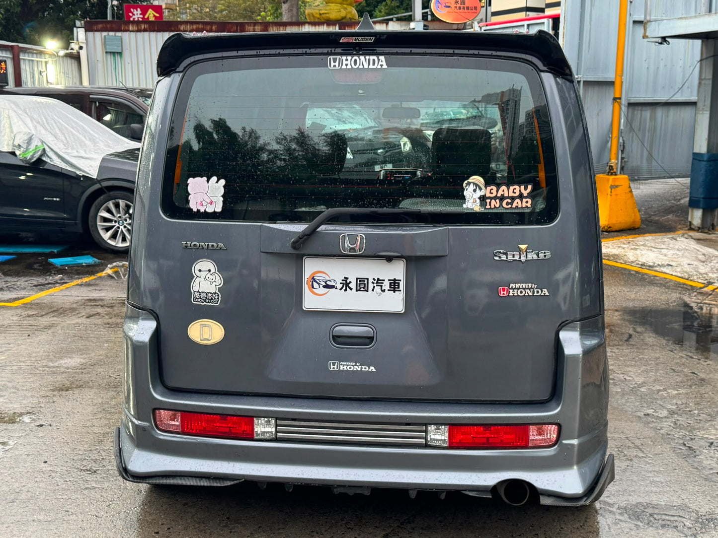 HONDA MOBILIO SPIKE 2004