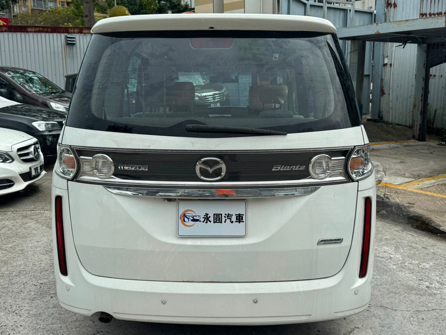 Mazda Biante 2017