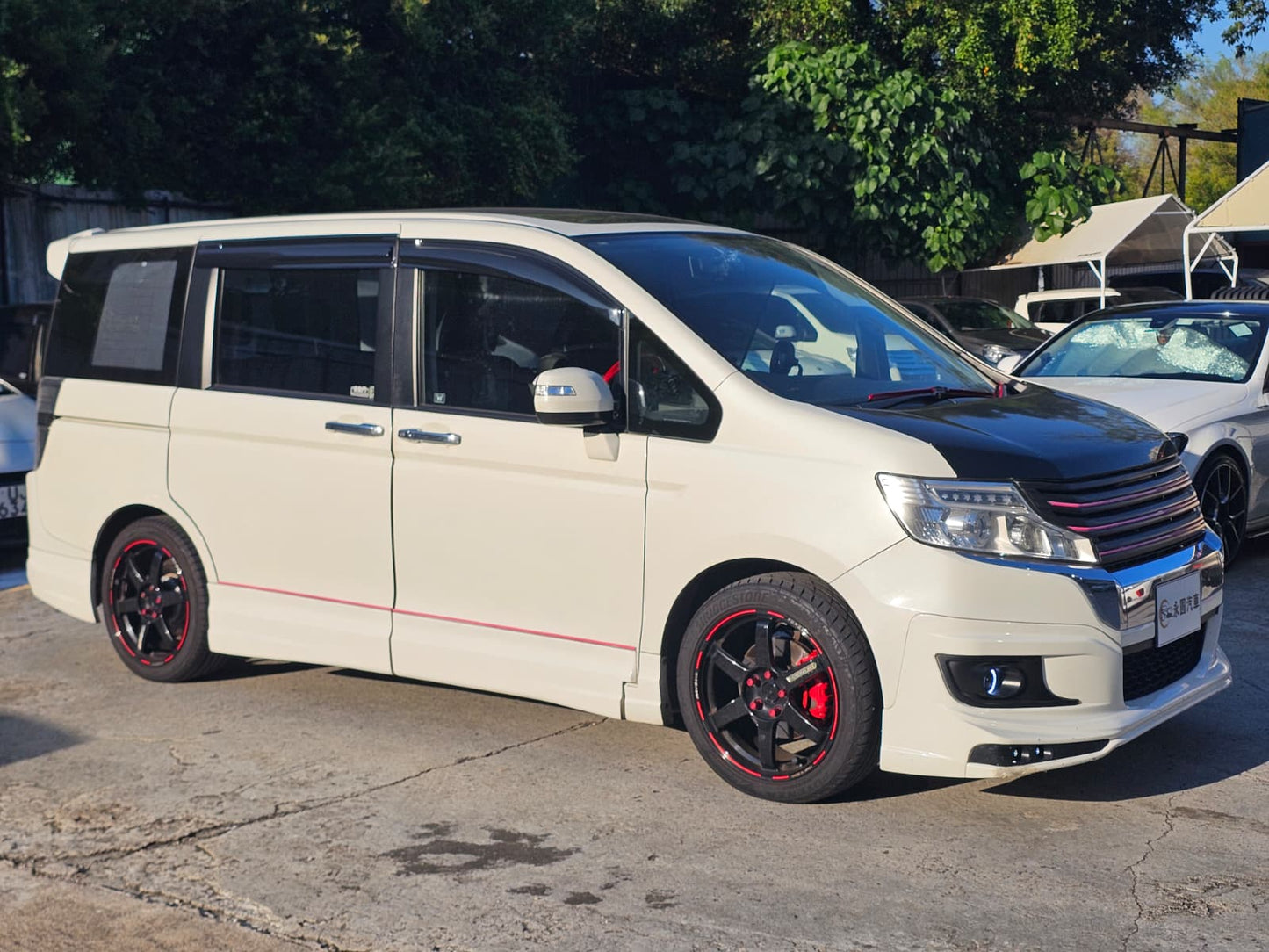 HONDA STEPWGN SPADA 2012