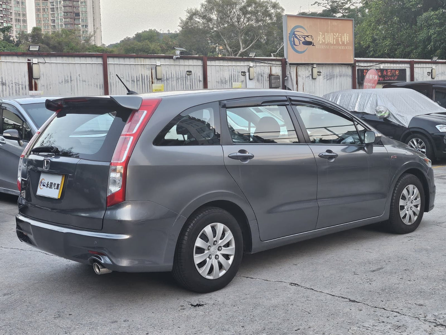 HONDA STREAM 2011