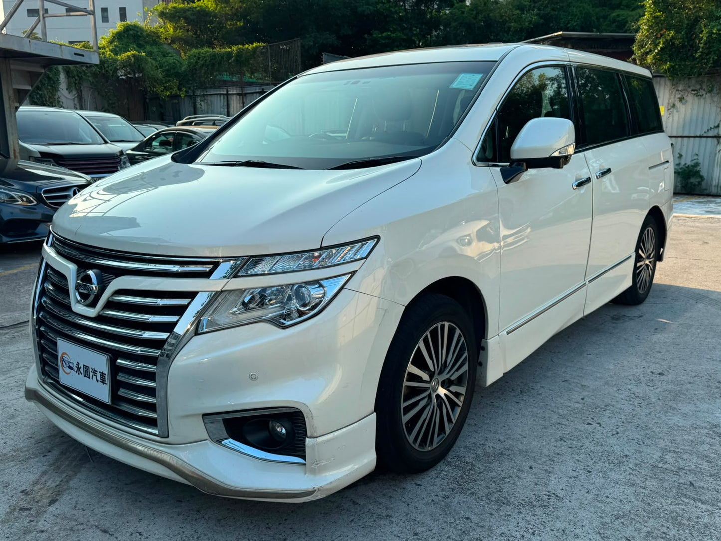 Nissan Elegrand 2018