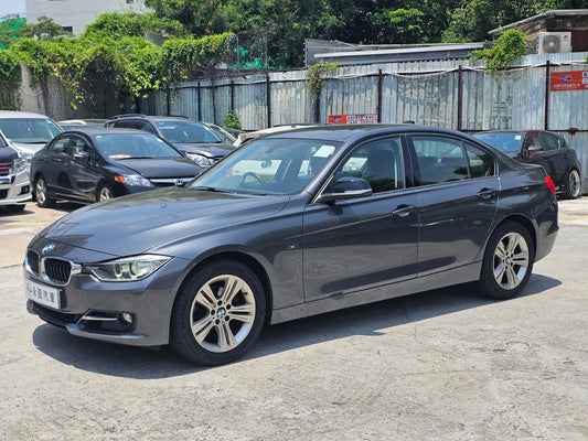 B.M.W. 320 2015