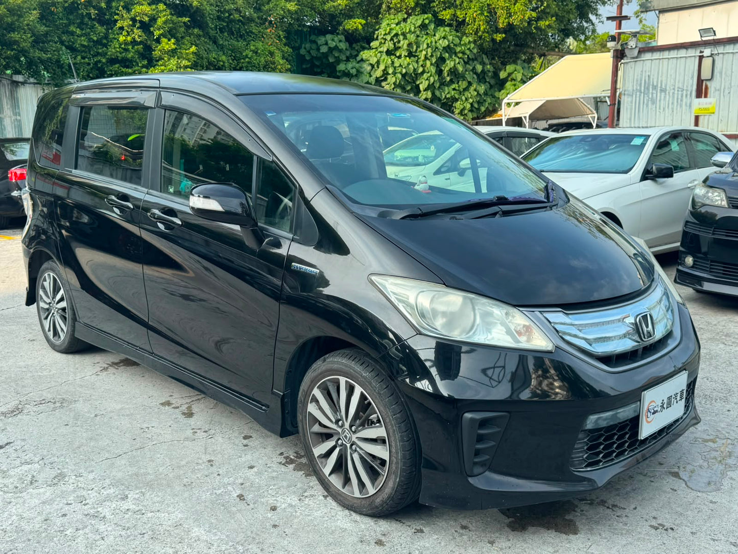 Honda Freed Hybrid 2014
