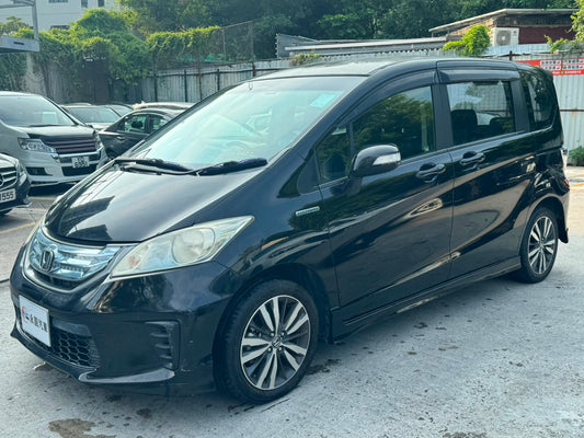 Honda Freed Hybrid 2014
