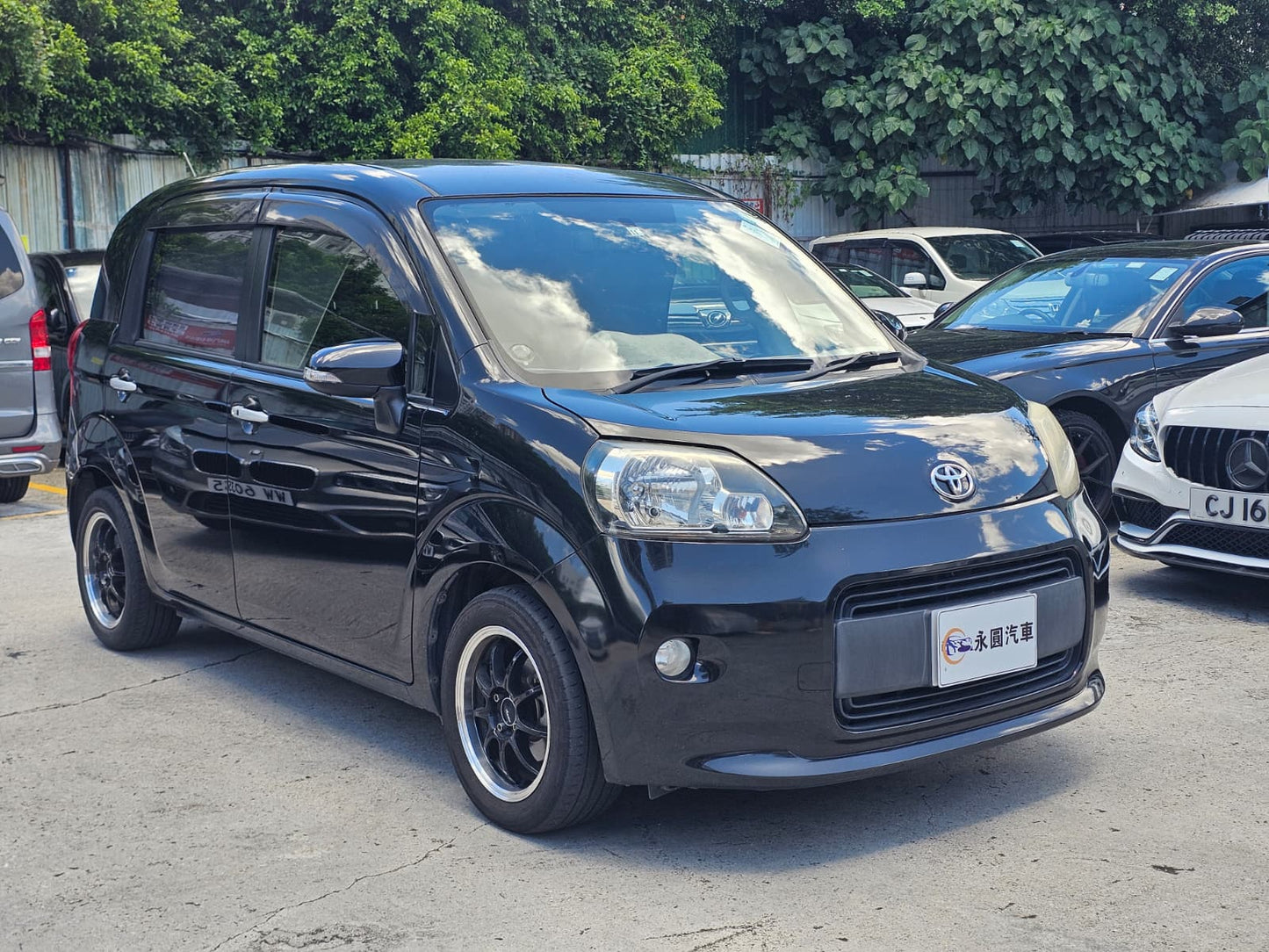 Toyota Porte 2013