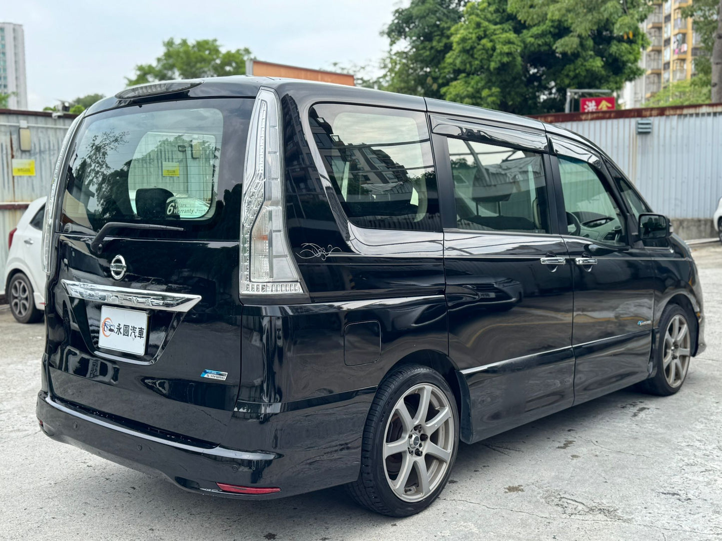 NISSAN SERENA  2015