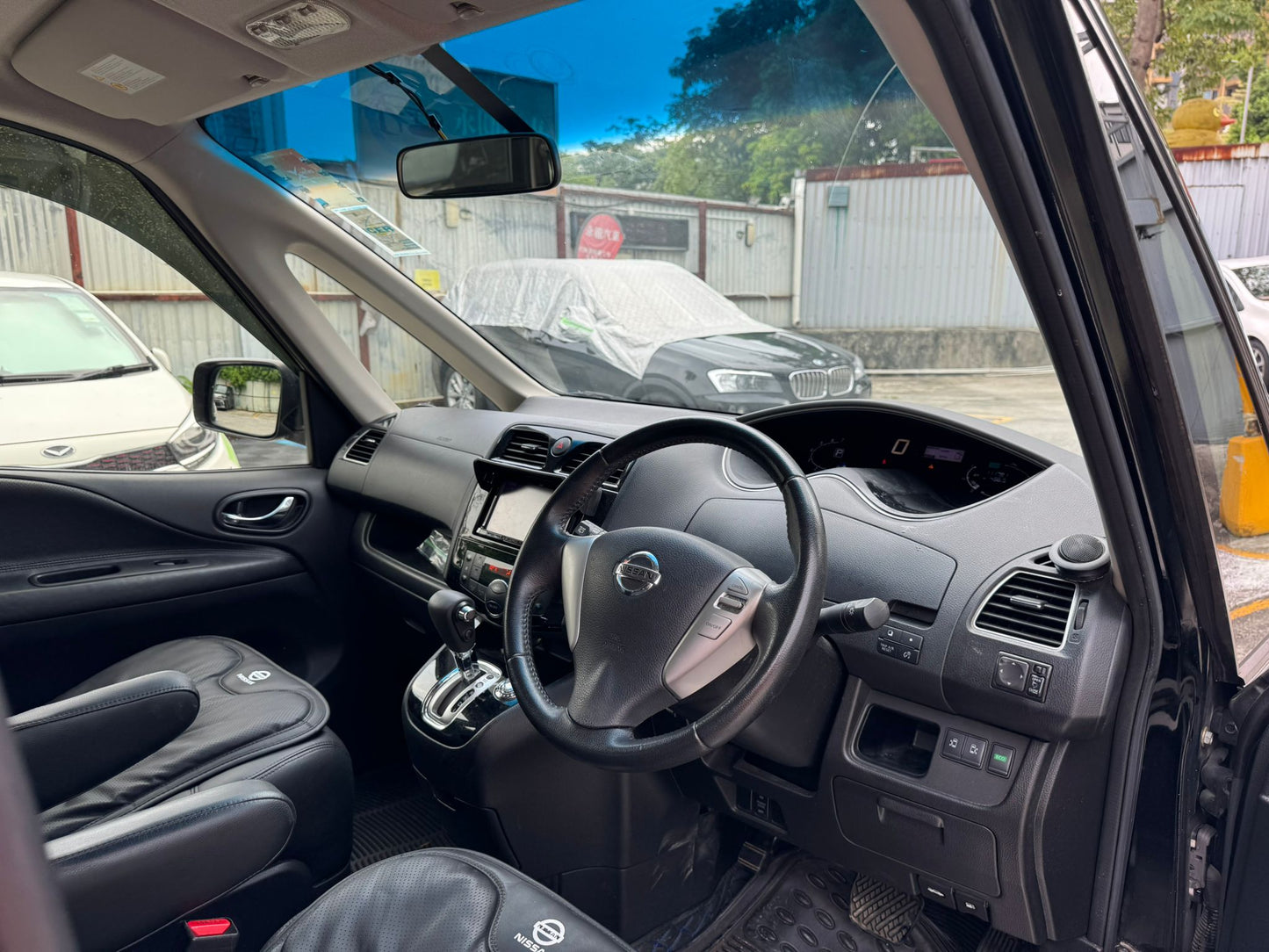 NISSAN SERENA  2015