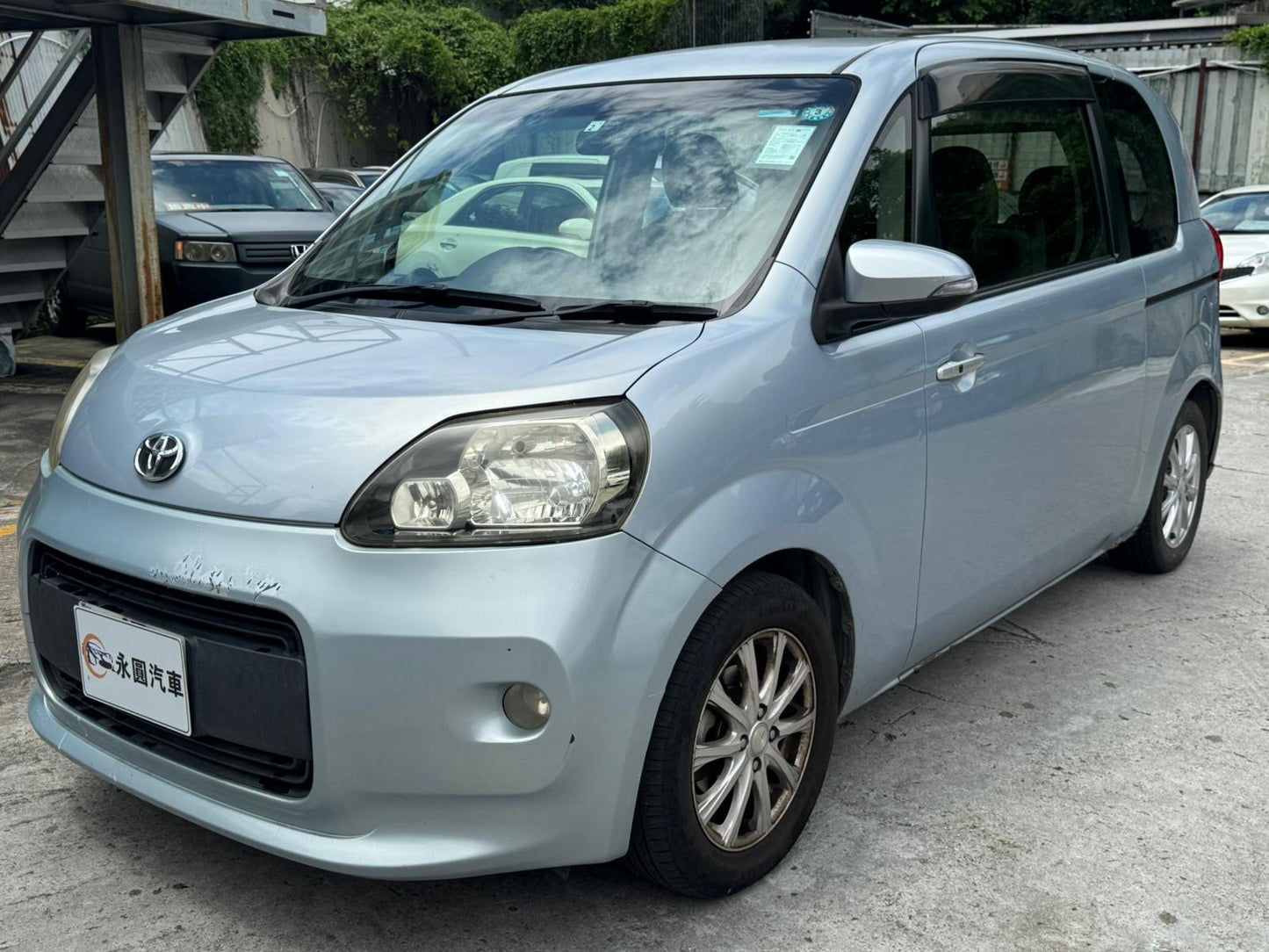 TOYOTA PORTE 2013