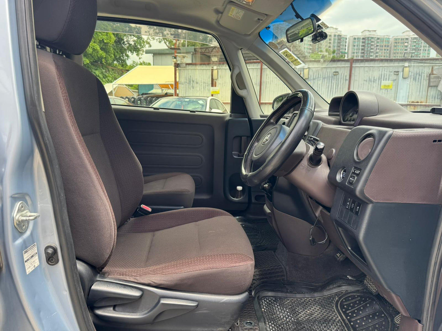 TOYOTA PORTE 2013